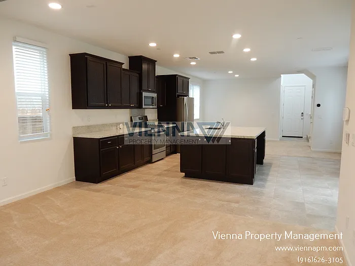 1271 Goldenrod Way — Photo 6