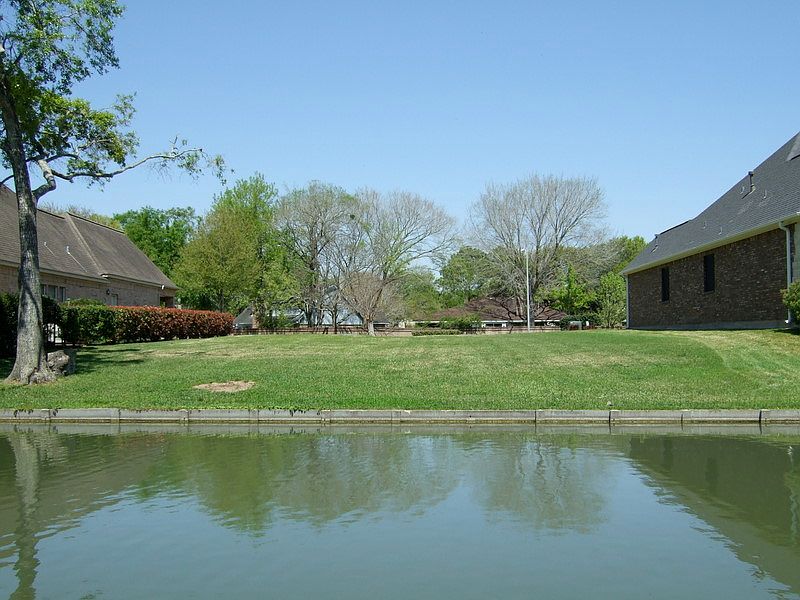 1st image of 13927 Hidden Lake Ln