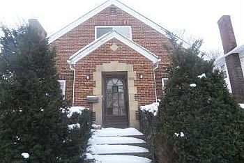 2nd image of 354 E Tallmadge Ave
