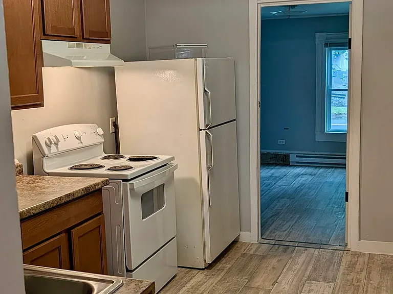 35 Clinton St #35B — Photo 5