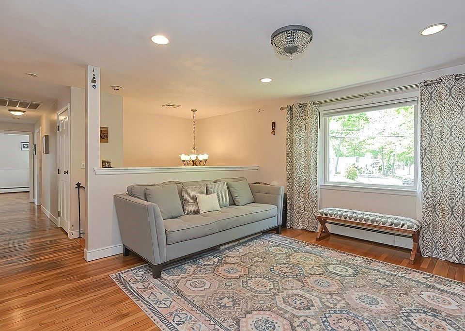 87 Highland St, Milford, MA 01757 Zillow