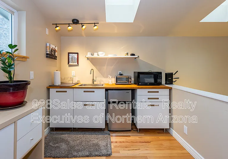 2304 N Talkington Dr — Photo 21