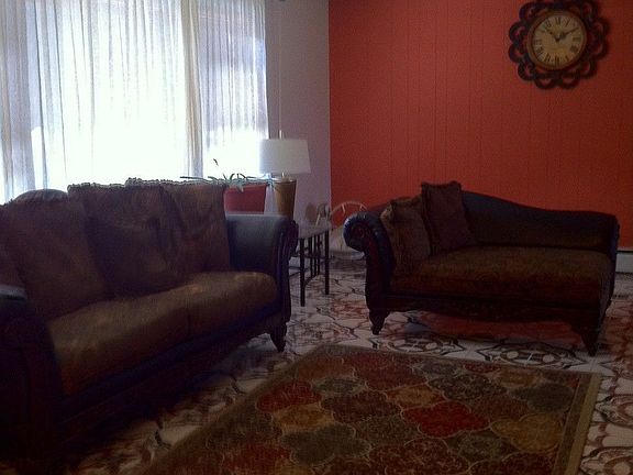2nd image of 133 Grand St