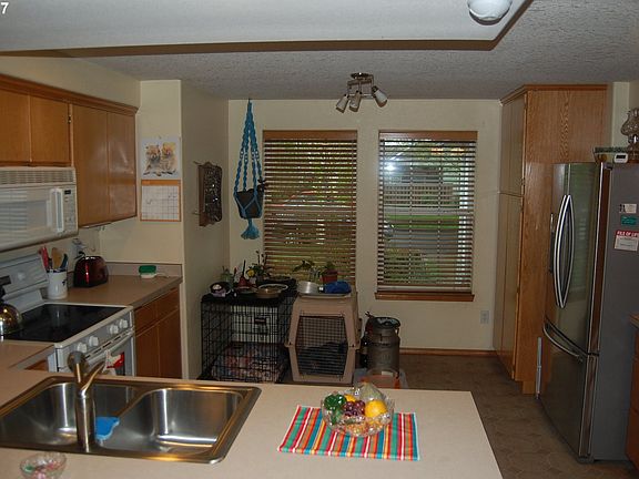 5th image of 1769 NW Grenfell Loop