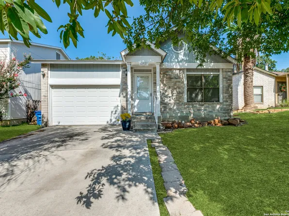 12927 HUNTERS MOON, San Antonio, TX 78249