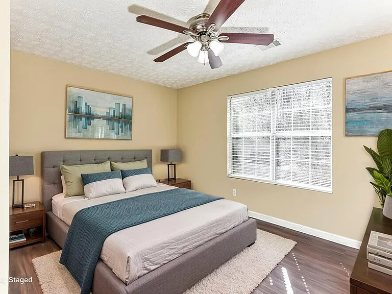 735 Bridgewood Ct — Photo 10