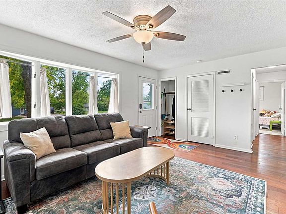 4th image of 2503 Indiana St SW