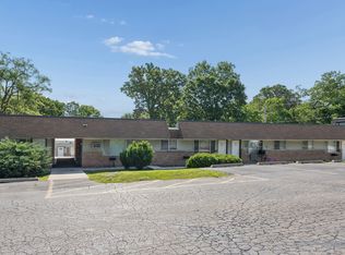 141 N Lincolnway APT 5B, North Aurora, IL 60542