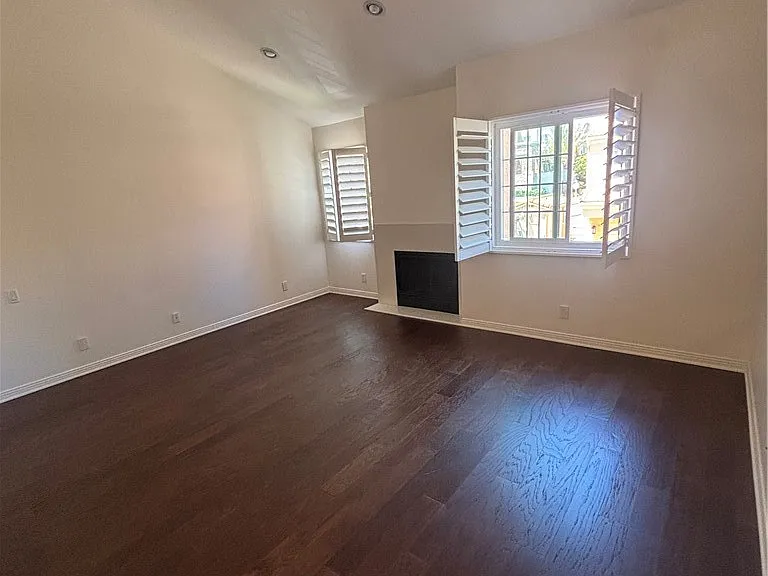 5200 White Oak Ave #36 — Photo 19
