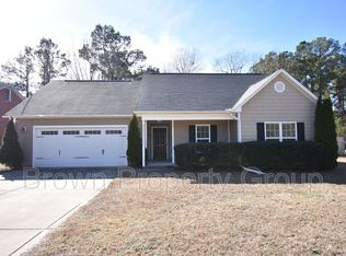 630 Horseshoe Rd, Fayetteville, NC 28303