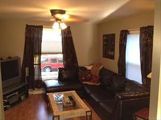 3rd image of 633 Wheeler St