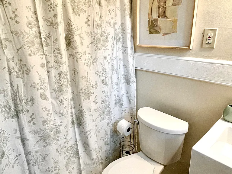 2220 Oceola St — Photo 18