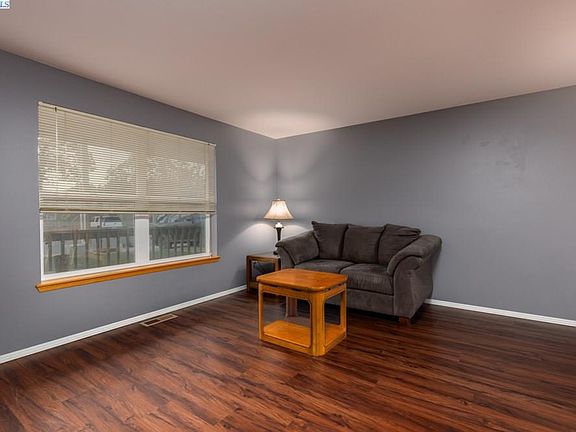 3rd image of 2315 W 19th Ave