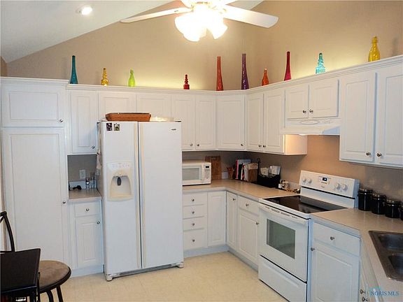 2nd image of 24 Summerfield Blvd