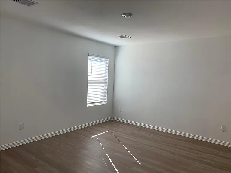 18118 Rockvine Dr — Photo 12