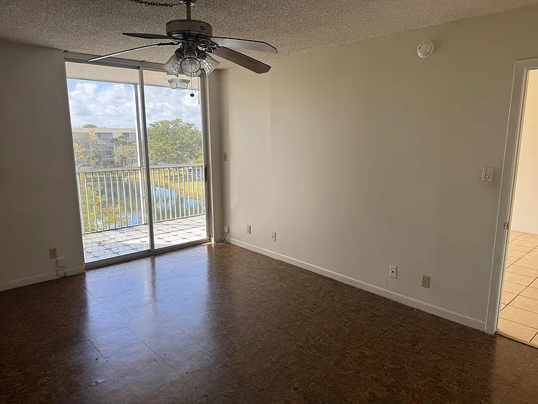 3141 NW 47th Ter #430 — Photo 2