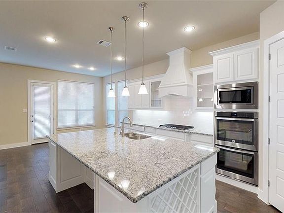 5th image of 1625 Hardeman Ln