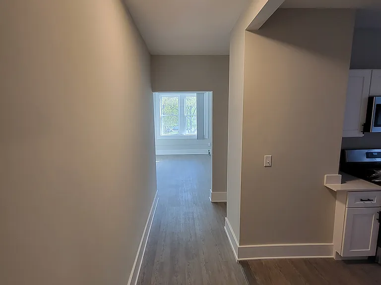 192 Kensington Ave #401 — Photo 4