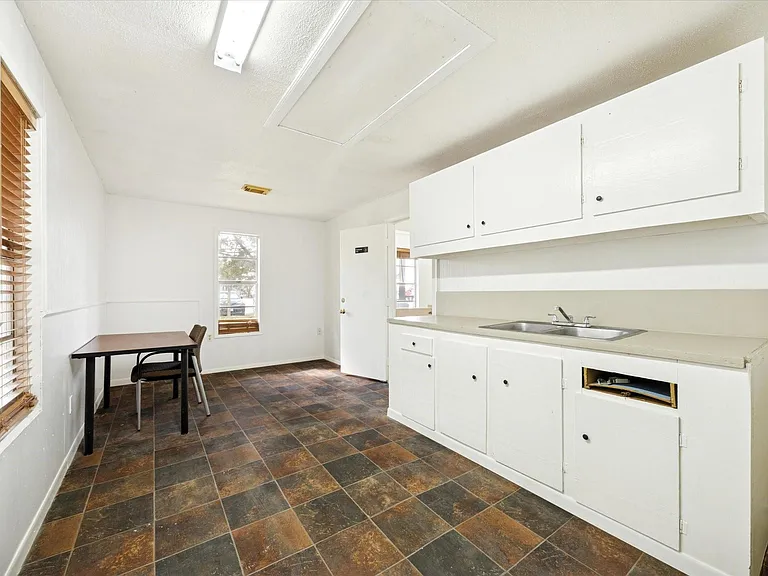 6219 Masters Rd — Photo 3
