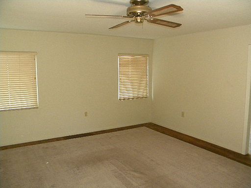 4th image of 1461 Shirley Dr