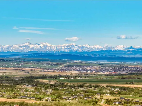 1 128th St E, Foothills County, AB T1S 5G1