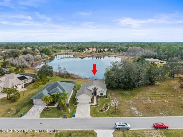 9013 Trevino Dr, Weeki Wachee, FL 34613