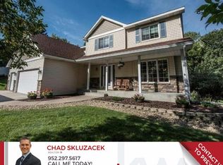 8708 Meadowvale Dr, Eden Prairie, MN 55347