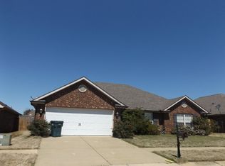 3242 W Hartland Dr, Southaven, MS 38672