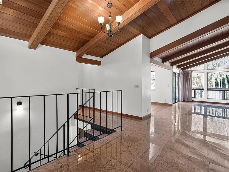 525 Hampton Rd — Photo 20
