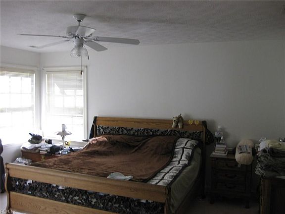 3rd image of 104 Runaway Ln