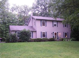 16 Stevens Ct, Shawangunk, NY 12589