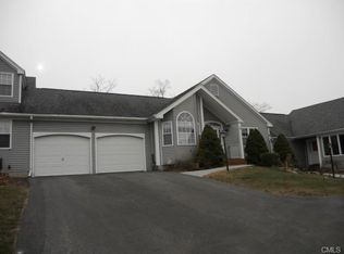 476 Mica Ct, Shelton, CT 06484