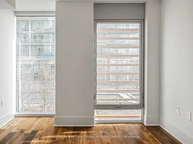 29 Queens Quay E #Townhouse 113 — Photo 22