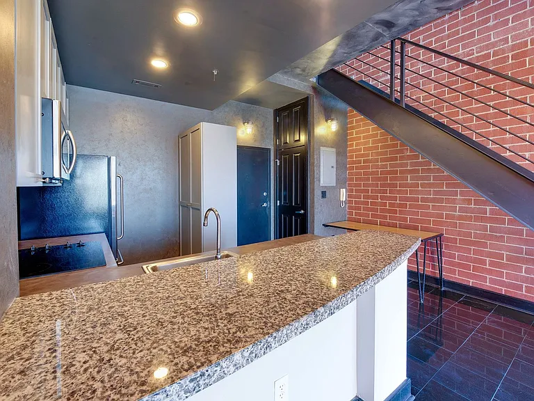 710 W Trade St #312 — Photo 6