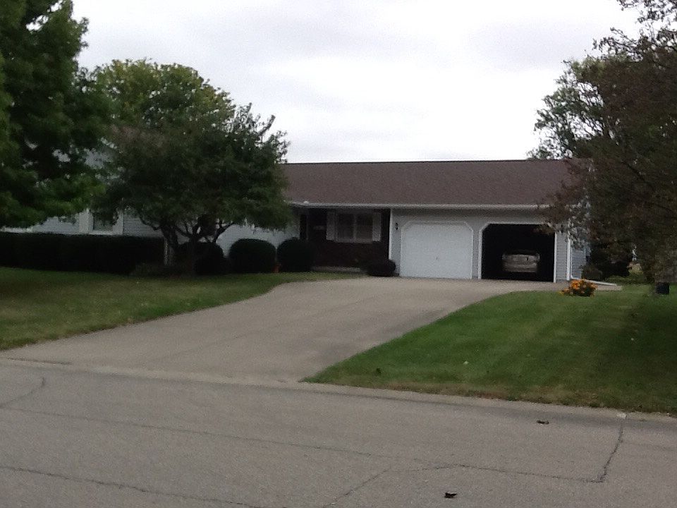 1st image of 2751 Montague Dr