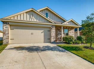 340 Falling Star Dr, Haslet, TX 76052