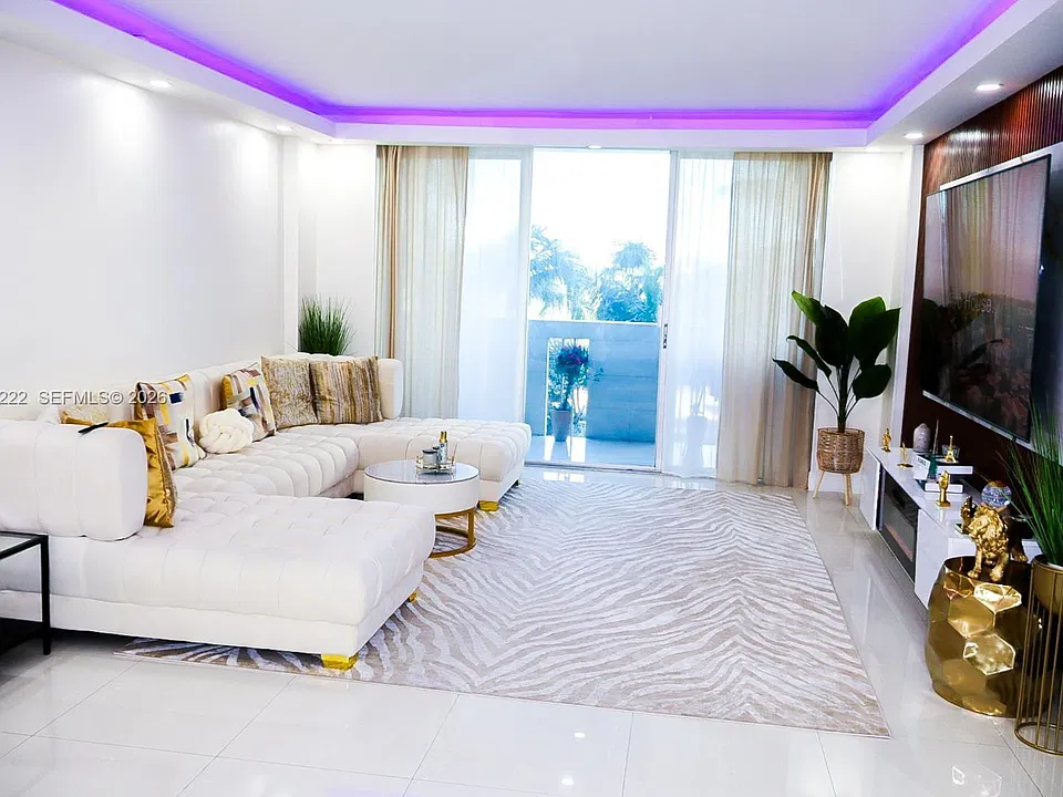 800 West Ave #426