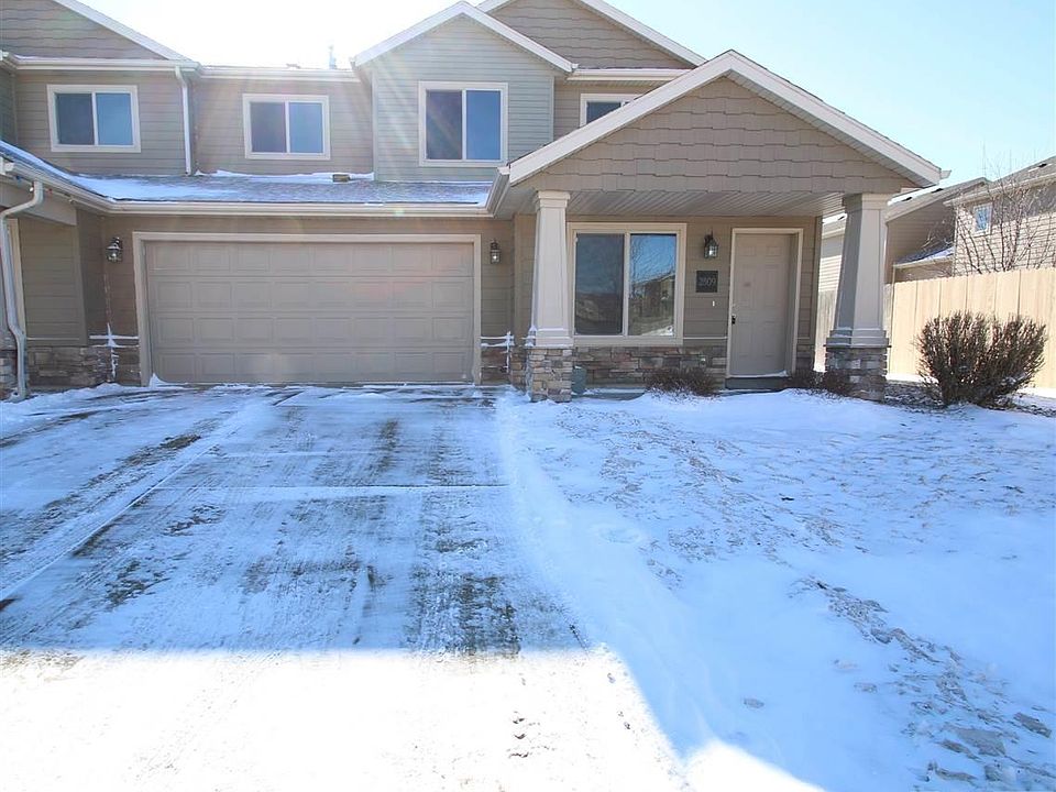 1st image of 2809 E Brome Pl