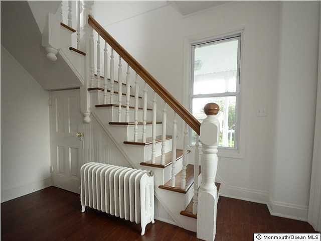 2nd image of 1032 Prospect Avenue