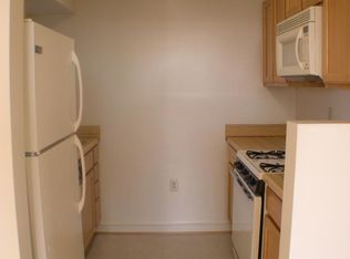 1 3rd St NE APT 6, Washington, DC 20002
