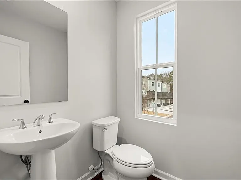 741 Payton Ln — Photo 22