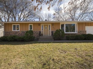 10674 Utica Rd, Bloomington, MN 55437