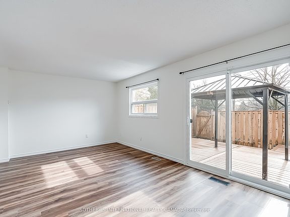 4th image of 1055 Shawnmarr Rd #203