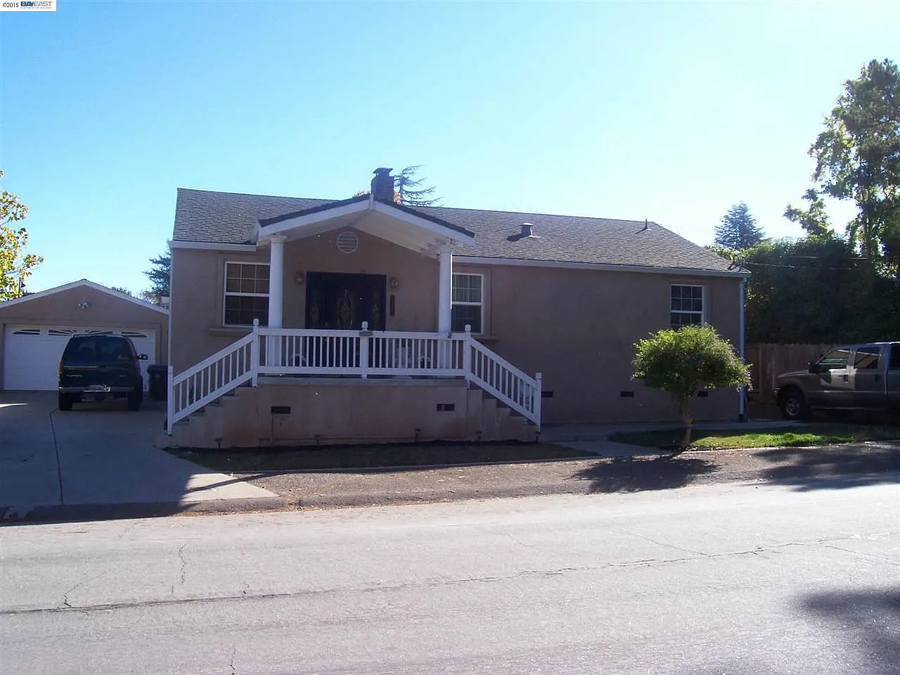 17502 Vineyard Rd photo 1