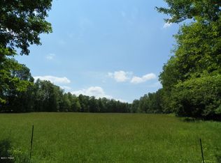 Crestmont Dr, Newfoundland, PA 18445