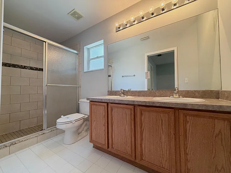 5035 Palmbrooke Cir — Photo 19