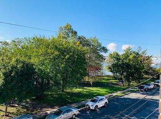 27 W 1st St APT 203, Bayonne, NJ 07002