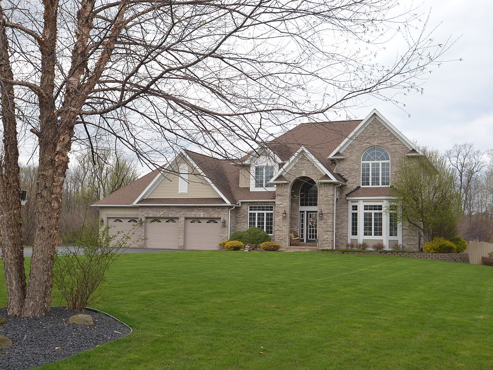 1st image of 7641 Creekwood Est