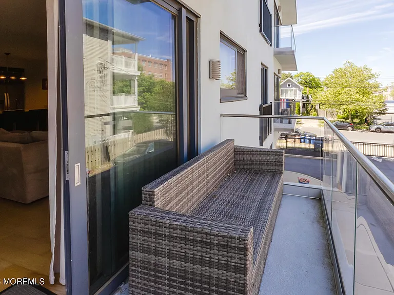 510 Monroe Ave #204 — Photo 17