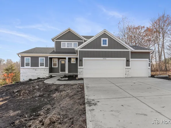 5926 Valley Point Dr, Caledonia, MI 49316